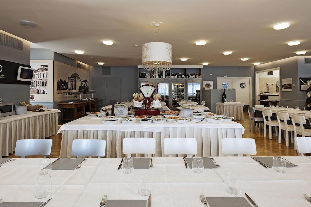 Hotel Maggior Consiglio Treviso Bagian luar foto