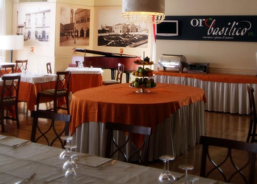 Hotel Maggior Consiglio Treviso Bagian luar foto